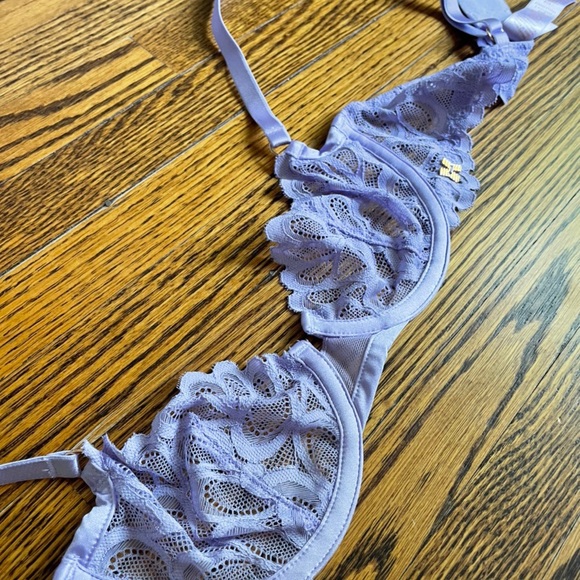 Unlined lavender SXF bra - Picture 3 of 4